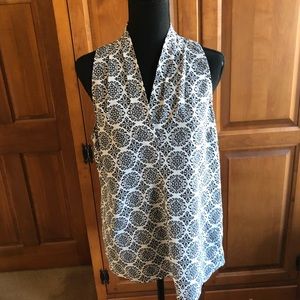 💪🏻Mercer and Madison Sleeveless Blouse Sz M